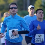 blue shirt runners